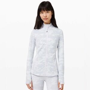 Lululemon NWOT Define Jacket *Luxtreme Size 6 White Grey Camo New Jacquard Hip